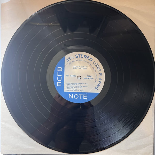 Blue Mitchell – Collision In Black